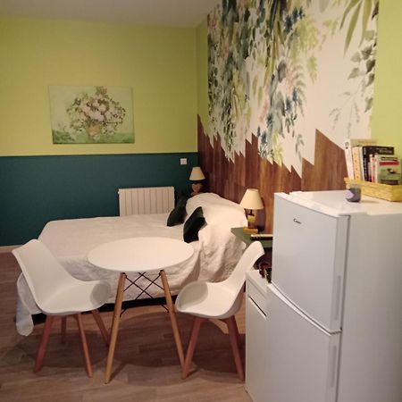 Chez Lulu Hotel Saint-Saturnin-d'Apt Bagian luar foto